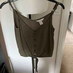 Cropped v neck tank